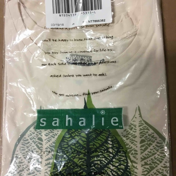 Sahalie Short Sleeve Saturday Market Tee - Picture 2 of 3